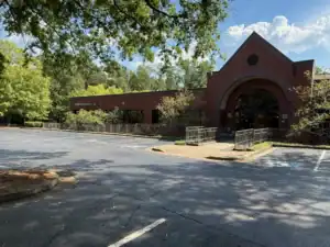 Exterior of Roswell office of Goodman Dermatology in Georgia